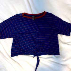 Forever 21 Cropped Tee Shirt Medium